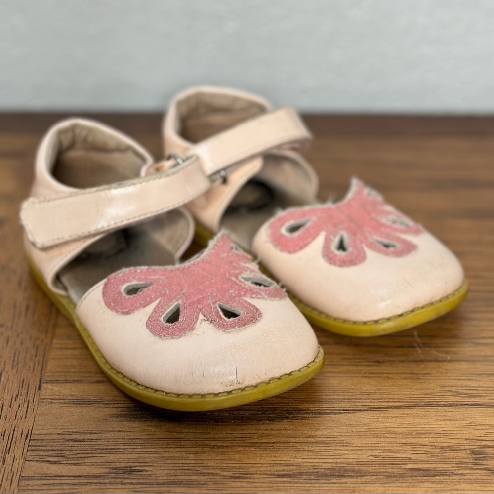 Livie & Luca Girls Petal Shoes size 10